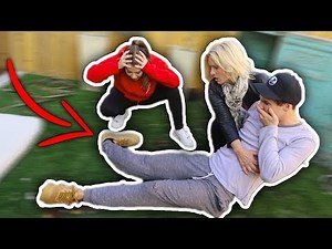 BROKEN LEG PRANK ON MOM (SHE FREAKED OUT!)