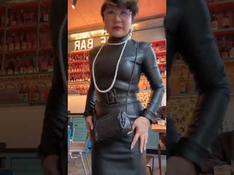 Julia Woo || Model Over 50 Fashion Icon , Influencer || Bio