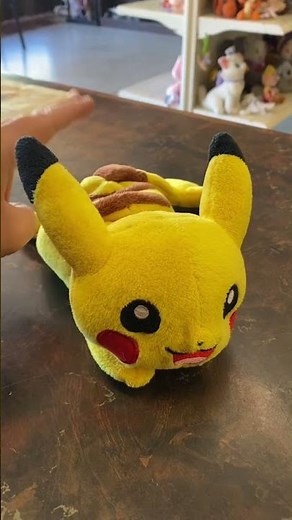 Pokémon Shoulder Ride Pikachu Talking Plush demo