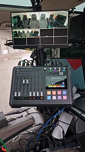 99K views · 1.1K reactions | Indul a Retro Konvoj, ollé!  Nézzétek, milyen szuper a mozgó studiónk. 朗 | Retro Rádió | Facebook