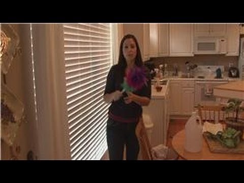 Housecleaning Tips : What Is the Easiest Way to Clean Wooden Blinds?