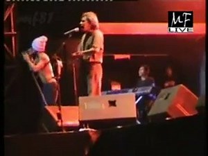 konser iwan fals & slank - bersatu dalam damai