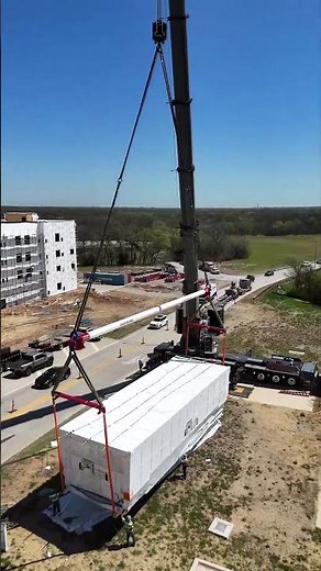 Liebherr 1650 places first prefab units to start building a new firehouse in Northlake, Tx