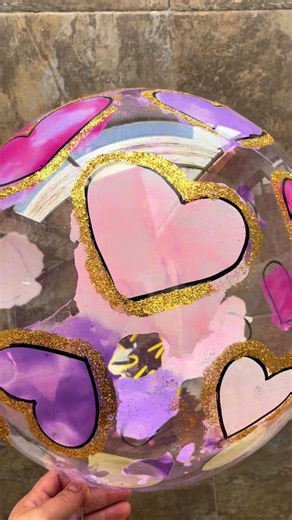 Cómo hacer un arco de globos para San Valentín