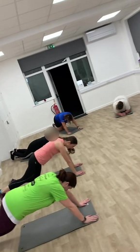 Week 2 of small group training and these ladies worked hard tonight!!! Well done 💪💪🥊🥊👏👏 | CW Fitness & Health
