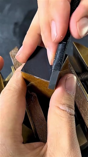 Exploring Smart Factory Work and ASMR Satisfaction