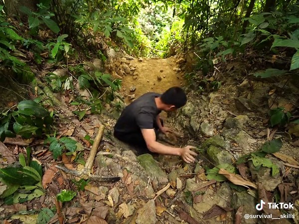 荒野独居 (@survival___skills) - 末日生存庇护所：荒野求生的挑战