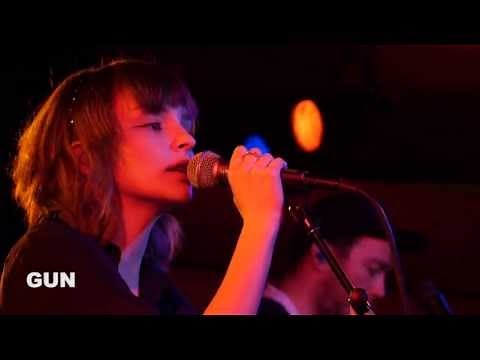 CHVRCHES - Gun (Live on KEXP)