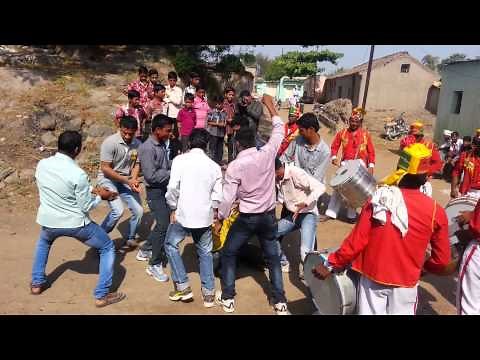 Wedding Dance in Maharashtra | Lagnachi Varat Dance Marathi | लग्नाची वरात | लग्नातील वरात डान्स