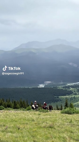 The Tough Journey of Western Cowgirls in Rocky Mountains