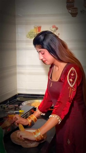 Garam roti❌ Priority✅ — Short Reel Idea for Viral Engagement
