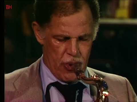 Dexter Gordon (1983 Live video) Rhythm-A-Ning and Outro