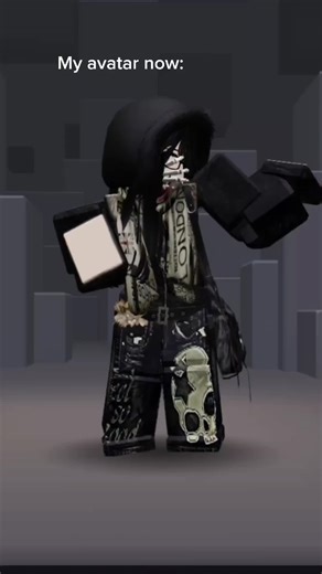 I always had to wear the builder's club hat bc I thought it looked cool LMAO #roblox #foryou #fyp