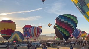 Balloons lifting off from Reno Saturday morning, so pretty to see! The Great Reno Balloon Race CBS Mornings | Adventures With Jeff Martinez