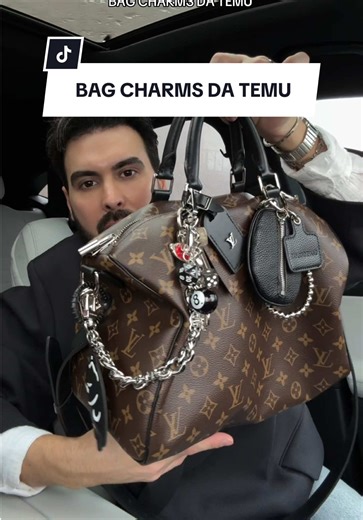 Bag Charms da Temu: Estilo e Economia