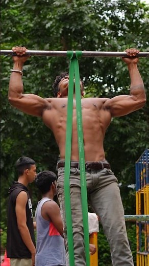 Who Can Do More Pull-ups? 💪