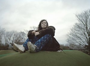 Biig Piig shares video for her new single 'Switch' • WithGuitars