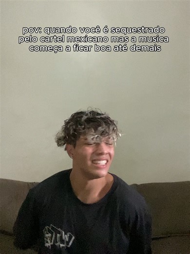 o cara esqueceu que tinha que ser malvado