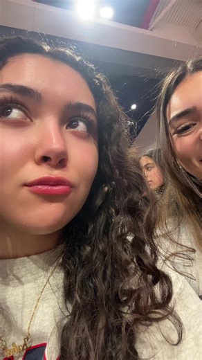 Ignore how cringe this is but omg Paige