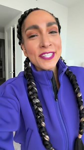 Three days left. That’s it. I know the calendar is loud, the to-do list is long, and the holidays are pulling you in every direction - but this is where it counts. Finish what you started. Show up for you. Last 3 days of #3for31. Stay locked in. Stay proud. Let’s close this thing STRONG. 🔥 | Robin Arzon