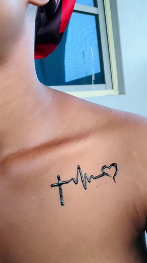 Henna for Babe: Trendy Designs & Glitter Results