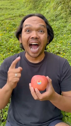 Lifehack skills: Removing apple stickers🤭🤗😝