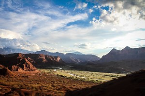 421K views · 1.6K shares | LA QUEBRADA DE LAS CONCHAS Impactantes paisajes de Salta tan linda que enamora en La Quebrada de las Conchas, Valles Calchaquíes, Salta #VisitArgentina #ArgentinaWorldFriendly #ArgentinaDakar Visit Salta | Visit Argentina | Facebook
