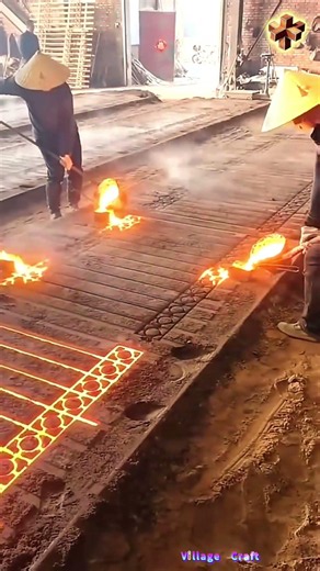 🔥✨ 真っ赤な溶鉄が美しい鋳鉄フェンスへ！伝統鋳造技術の迫力が凄い！
