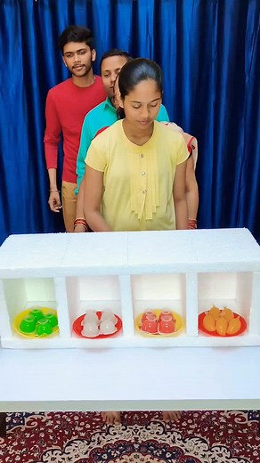 Food Sampling Challenge with Friends