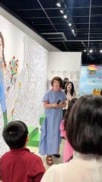 A garden and kitchen created entirely from paintings! 90% accuracy to the actual Eva Armisen house