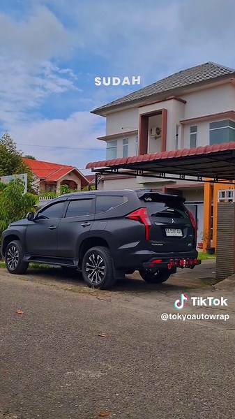 Mobil Pajero Hitam Doff: Modifikasi Keren dan Unik
