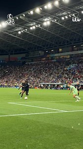 An alternate view of Michelle Agyemang’s equaliser 🎥 There’s A LOT going on 😅 | ITV Football