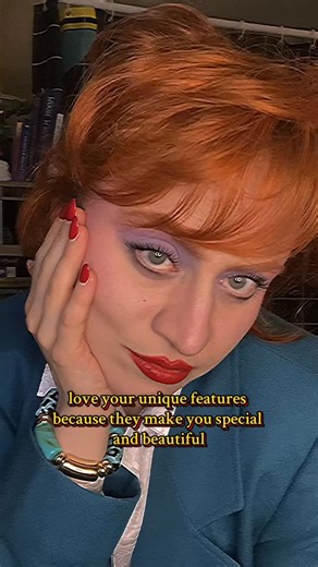 Gillian Steele on Instagram: "According to Grazia Magazine she was told that her nose was a “problem” so she decided to do something about it. And mind you, this was AFTER the success of Dirty Dancing. It’s absolutely wild to me. She’s still a gorgeous lady of course, but her nose was one of the most unique features, which in turn made her stand out from the “beauty standard”. #dirtydancing #jennifergrey #nosejob #nosejobsurgery #selflove #loveyourself #beautystandard #explorepage #exploremore"