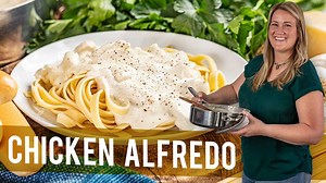 ✅ RECIPE: https://thestayathomechef.com/chicken-alfredo/ This Easy Chicken Alfredo is better than at your favorite restaurant! You'll be amazed at how quick and easy it is to make, and once you taste homemade Alfredo you will never go back to store-bought! | The Stay At Home Chef
