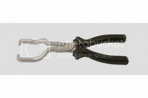 ML270 Fuel filter .. fuel line clip tool