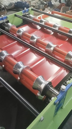DuriIn the operation of roof panel forming machine, wall panel forming machine, roof plate machine #wallpanelformingmachine #MetalFormingEquipment #rooftileformingmachine #tilepress #machine #SteelProducts #equipment #build #shinglenailformingmachine #RollFormingEquipment #steelproducts | Roll forming machine manufacturer