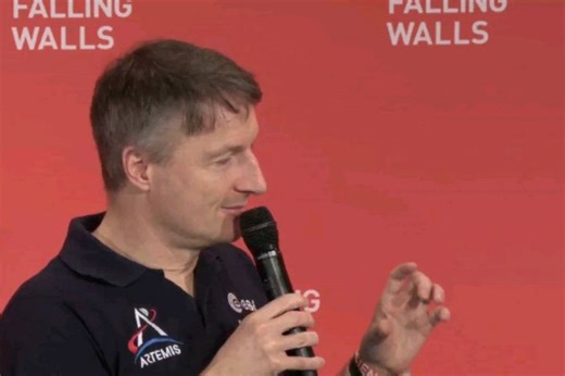 Falling Walls on Reels