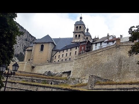 Briançon : la Cité Vauban (Centre Historique) HD