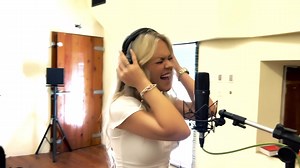 I’ve always loved this song …. Ever since I was 7 years old … it just resonates with me. Growing up, people would say I was an “old soul” in a little body, & I loved that… 🎶 🎧 | Sarah Lenore Music