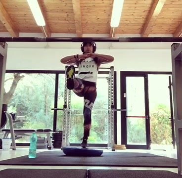 2.9K views · 163 reactions | Always super motivated ✌ https://www.instagram.com/juliachannelfit_/ 露‍♂️‍♀️壘 | Julia Channel | Facebook