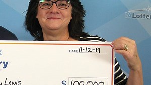 Des Moines woman claims $100,000 lottery prize after winning $10 holiday scratch game