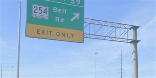 Man runs onto interstate, attempts to fight driver in Antioch