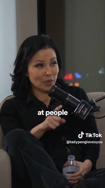 Babe. I used to be that waxer. New to the industry, opinions fully loaded, and absolutely nobody asked. I thought being real meant letting clients see all of me. I thought that's what built loyalty. What it actually built was a reason for half of them to ghost me. And when you're new, you do not have clients to spare. Here's what nobody tells you in estie school: the treatment room is not a living room. The person on your table is not your friend. They are your client. They came in for smooth sk