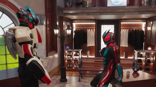 “有话好好说，能不能先把左手放下”