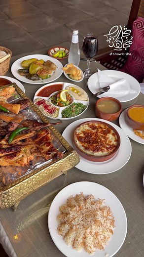 تجربة تذوق الأطعمة في مطعم ليالي ام كلثوم في الطائف