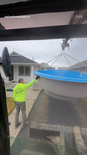 Lift over and set, level and keep going ! #HutchPools ￼#HutchPoolsLBI #HutchPoolService ￼ | Hutchison Fiberglass Pools | Facebook