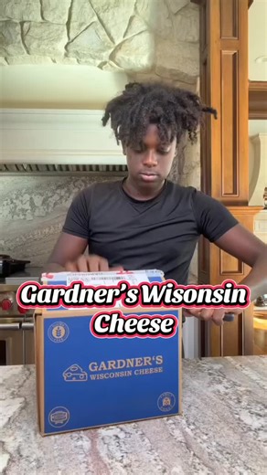 Grab some Gardner’s Wisconsin Cheese and make everybody happy! 🧀🧀🧀 The oven-baked cheese from Gardner’s is a great gift for anyone who does a lot of grilling, and they have tons of snacks options for families as well as cheeses and charcuterie for hosting parties this holiday season 🦃🎄 Gardner’s has subscription boxes and tons of gift bundles, perfect for the people in your family that are hard to shop for or live out of state! SAVE on your order with code MARIAMINDBODY ❤️ Comment CHEESE fo