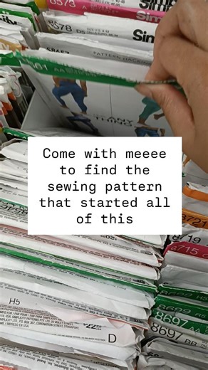 Kira | Curvy, Colour Loving Creator 🌈 on Instagram: "Running to @spotlightstores to flipping find the sewing pattern that started all of this 🪡 This is the leggings traditional paper sewing pattern I used to make my viral bike shorts, then never used again 😅 If you're a lover of traditional tissue paper sewing patterns and want to make this yourself, here you go: Simplicity 8561 - there are TWO VERSIONS of this sewing pattern: Sizes XS - XL, and Sizes XL - 5XL ---- If you DON'T want to spend 