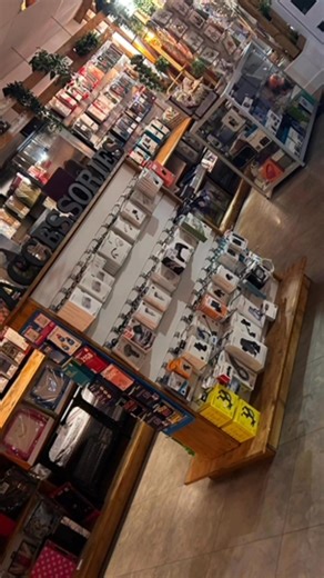 📱 Phone Review Abergavenny — your trusted local phone repair and sales store! We offer: ✅ Fast, reliable repairs at reasonable prices ✅ iPhone & Samsung accessories ✅ Brand new & second-hand phones with 2 years warranty ✅ Free pay-as-you-go SIM card & free tempered glass with every phone purchase! No other phone shop in town can beat our price or service — give us a try and see for yourself! 💪 📍 Find us at 2–2A High Street, Abergavenny, NP7 5RY 🐾 We’re proud to be a pet-friendly local store!