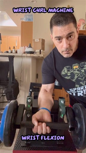 3 Exercises w/ the Wrist curl machine. #forearmtraining #gripstrength #wristcurls #handstrength